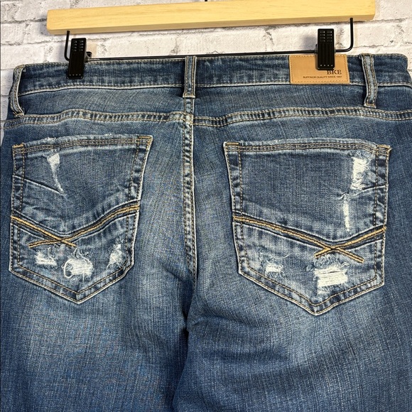 BKE Payton Universal Fit Mid-Rise-Straight Cuffed Jeans size 29x31.5 - Picture 6 of 8